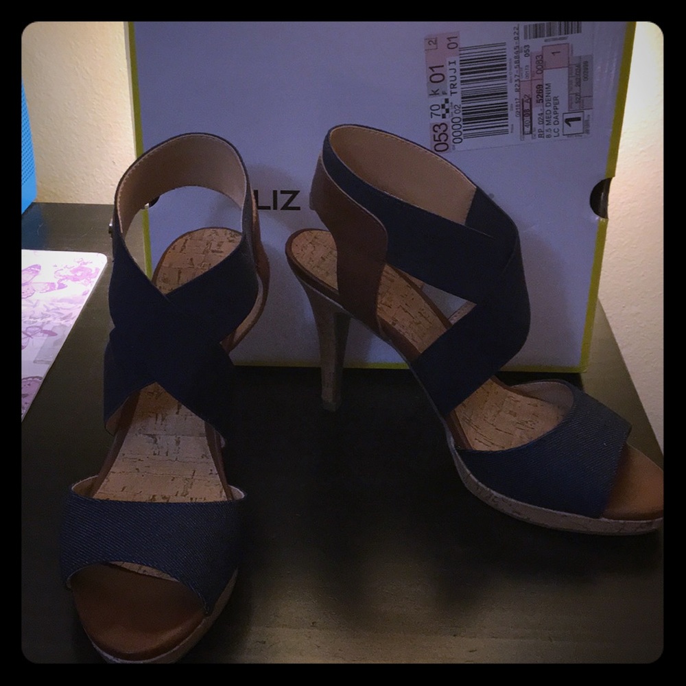 Women’s strappy heels.